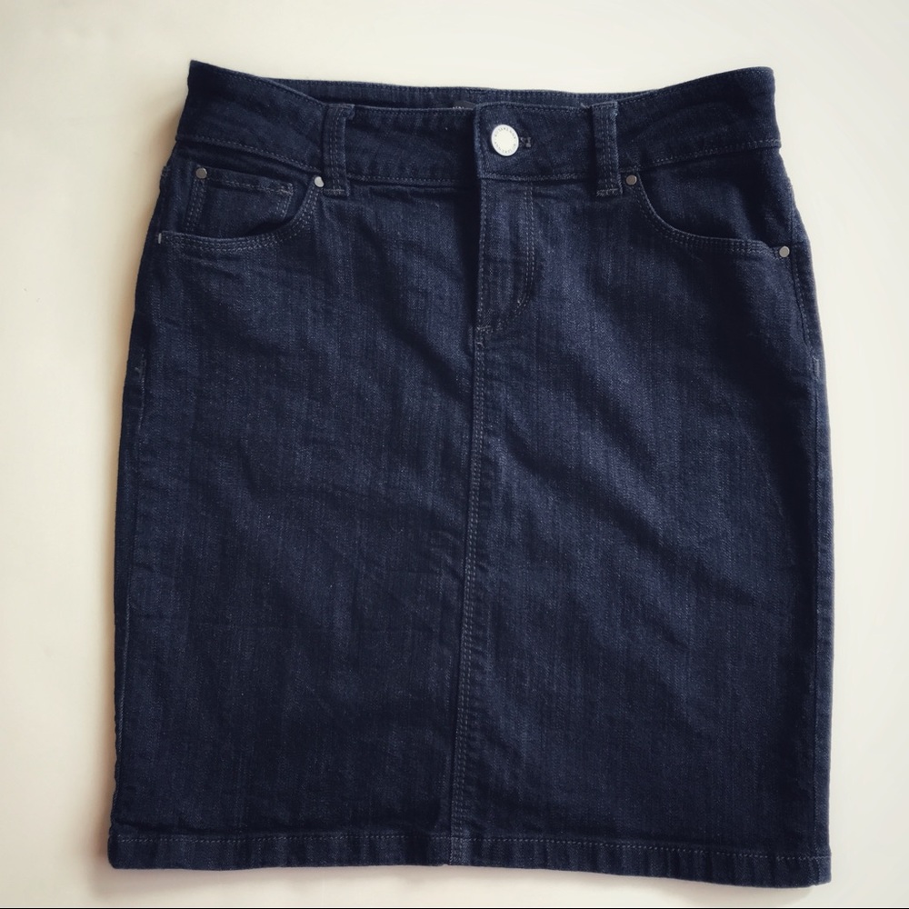 Ann Taylor Denim Skirt Size: 00P pencil skirt